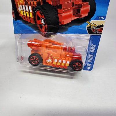 Pixel Shaker #138 * Orange * 2025 Hot Wheels Case F