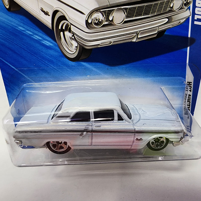 Ford Thunderbolt * White * Hot Wheels 2010