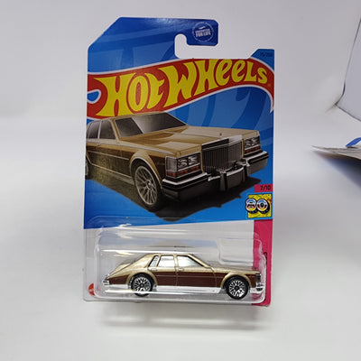 '82 Cadillac Seville #75 * Gold * Hot Wheels 2023