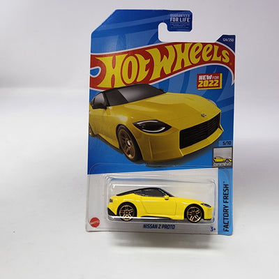 Nissan Z Proto #124 * Yellow * Hot Wheels 2022