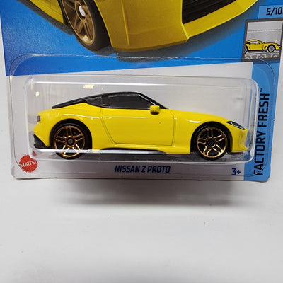 Nissan Z Proto #124 * Yellow * Hot Wheels 2022