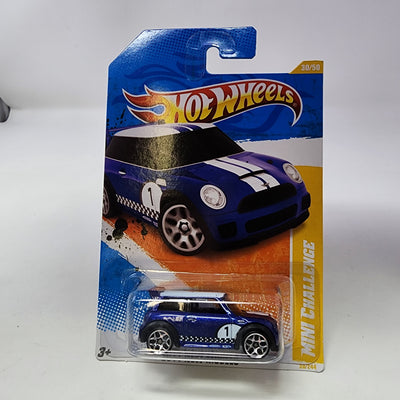 Mini Challenge #30 * Blue * Hot Wheels 2011 New Models