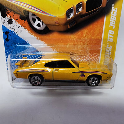 1970 Pontiac GTO Judge #11 * Yellow * Hot Wheels 2011 New Models