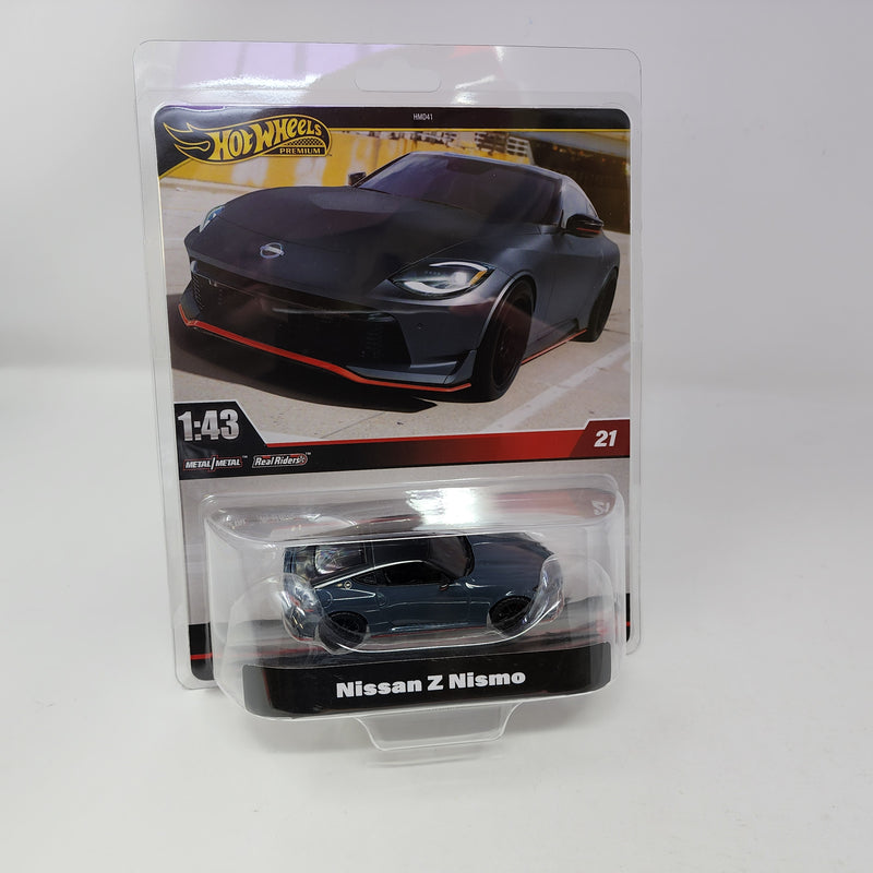 Nissan Z Nismo * 2024 Hot Wheels 1:43 Scale Series Case G