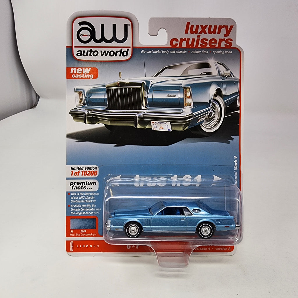 No284 ミニカー1/18 Lincoln Continental Mk5 1977 Lincoln Continental Mark V Silver MCG 1/18 - New Model