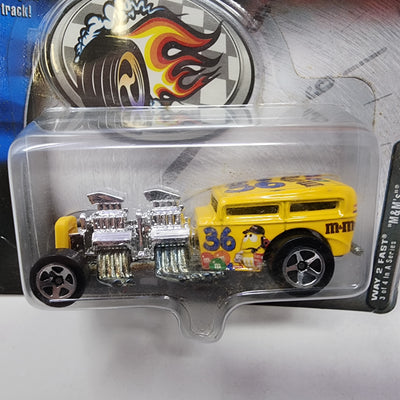 Way 2 Fast M&M's * Hot Wheels Racing