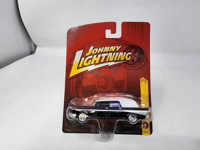 1957 Chevy JL 17 * Johnny Lightning