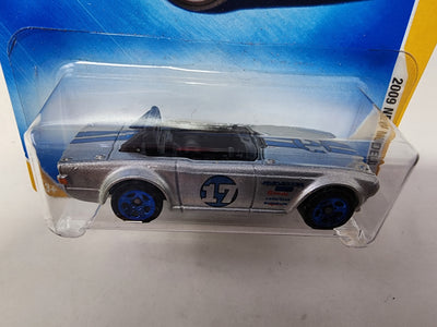 Triumph TR6 #33 * Silver * 2009 Hot Wheels