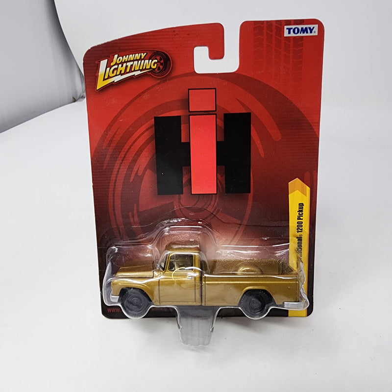 1965 International 1200 Pickup * Johnny Lightning