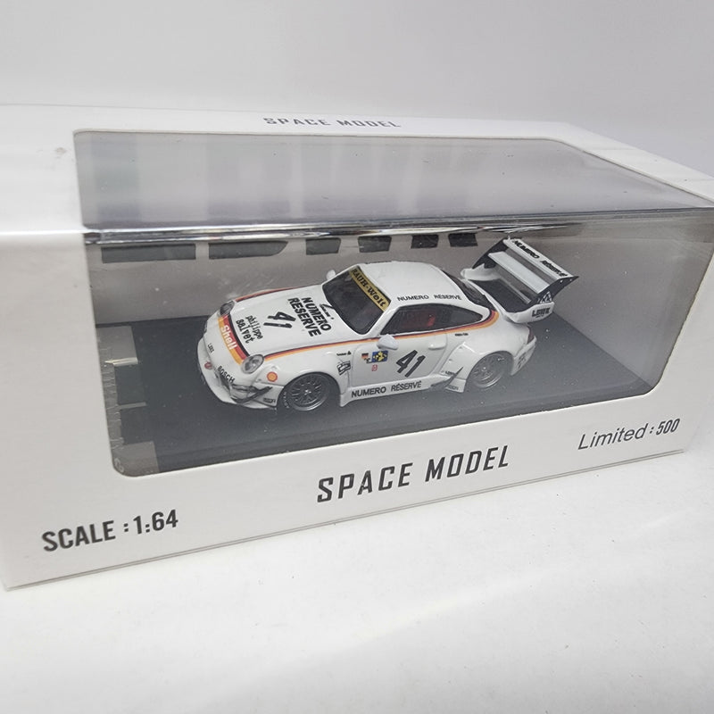 RAUH-Welt Porsche LBWK * Space Model 1:64 Scale