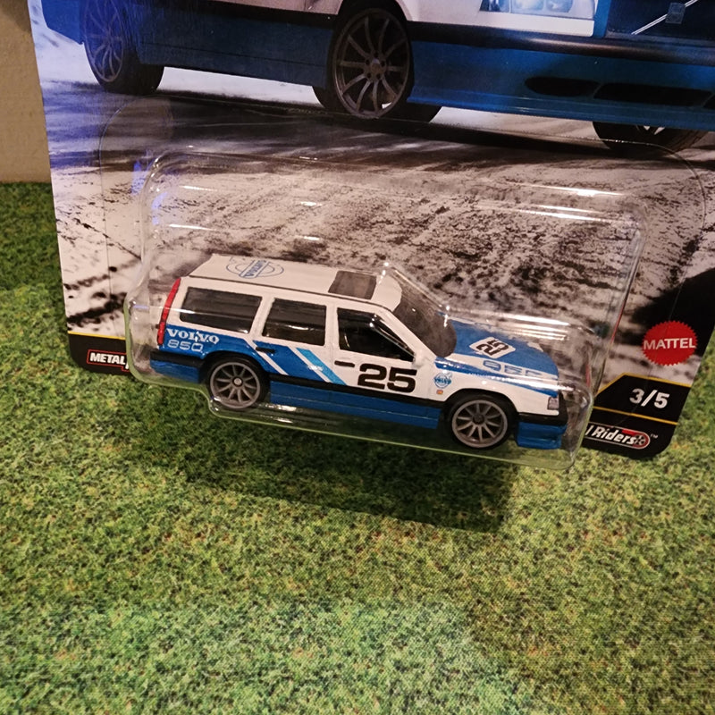 Volvo 850 Estate * White * 2025 Hot Wheels Car Culture Off Road Case J