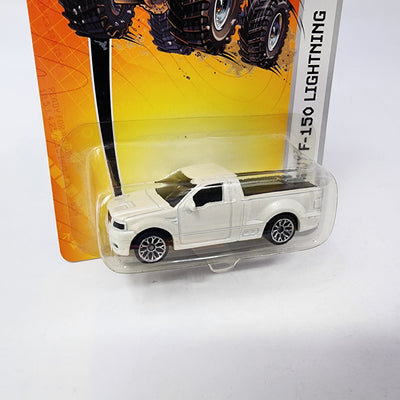 Jaguar XK #3 * Silver * Matchbox Basic