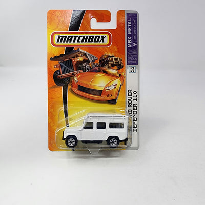 Land Rover Defender 110 #55 * WHITE * Matchbox Basic