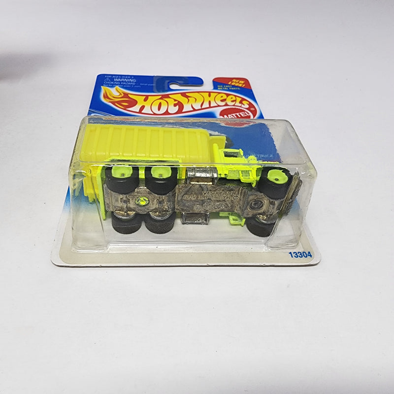 Dump Truck * Yellow * Hot Wheels Real Rides Series