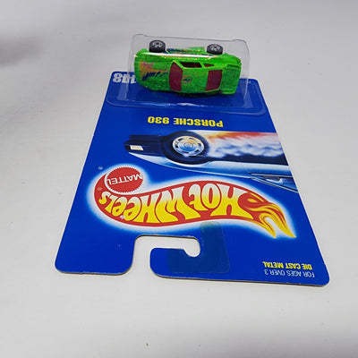 Porsche 930 #148 * Green * Hot Wheels Blue Card