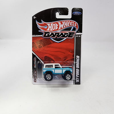 '67 Ford Bronco *Teal/white * Hot Wheels Garage Series