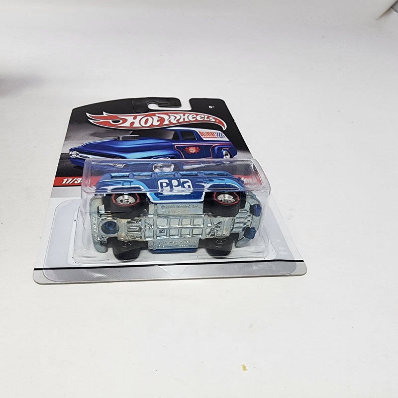 Volkswagen Deluxe * Blue * Hot Wheels Garage Delivery