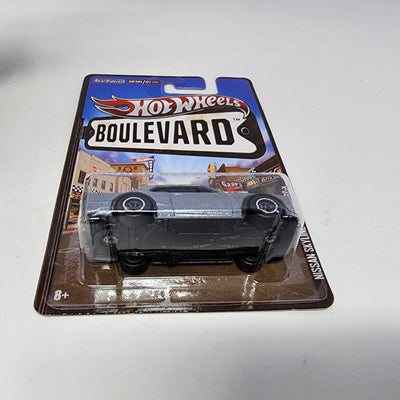 Nissan Skyline H/T 2000GT-X * Hot Wheels Boulevard