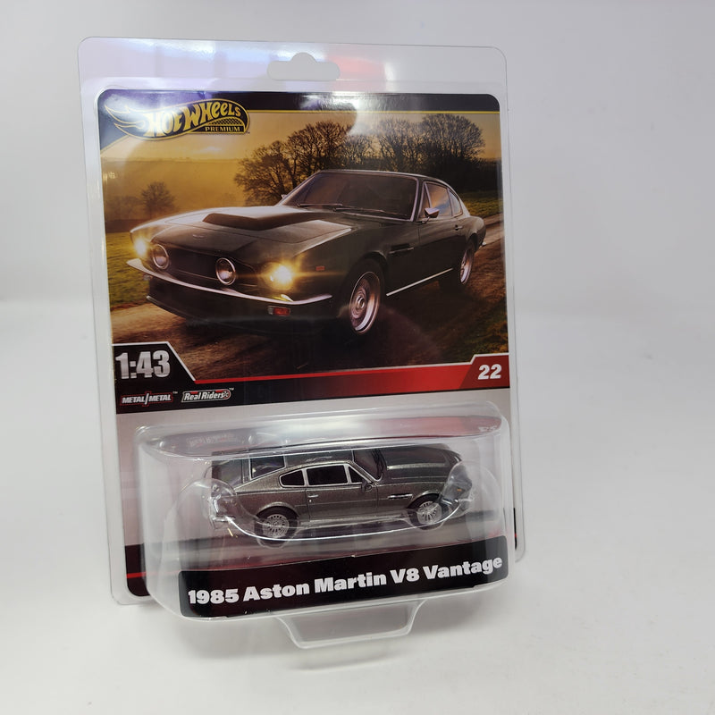 1985 Aston Martin V8 Vantage * 2025 Hot Wheels 1:43 Scale Series Case H