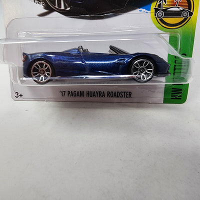 '17 Pagani Huayra Roadster * Hot Wheels 2017 w/ Factory Holo