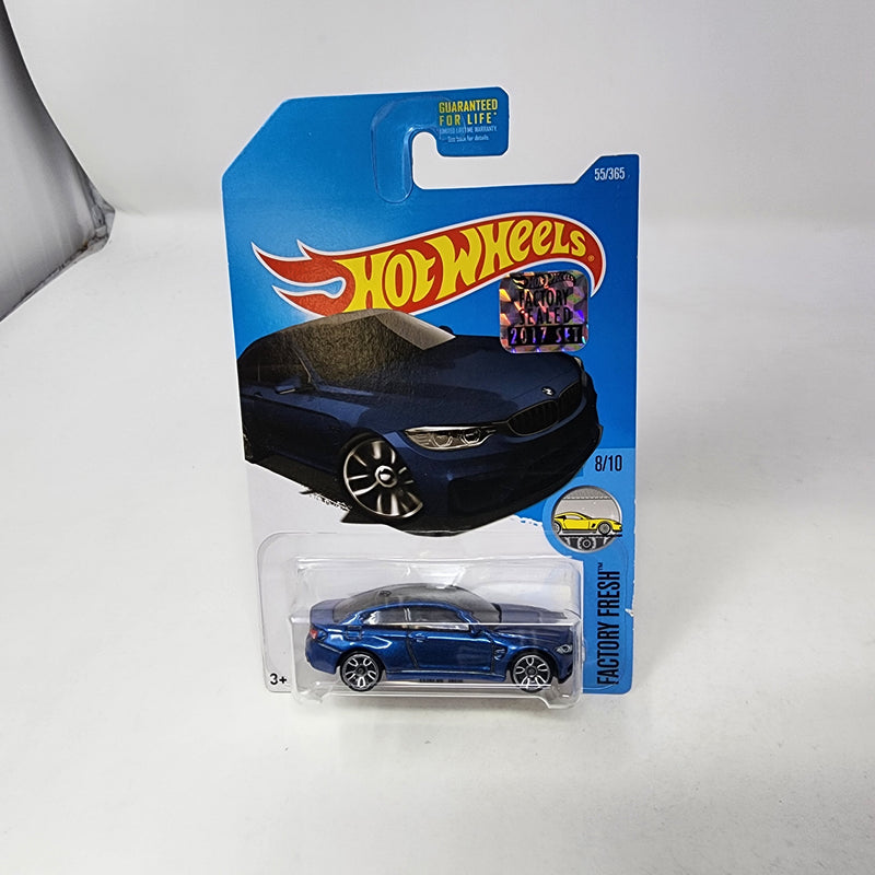 BMW M4 * Hot Wheels 2017 w/ Factory Holo