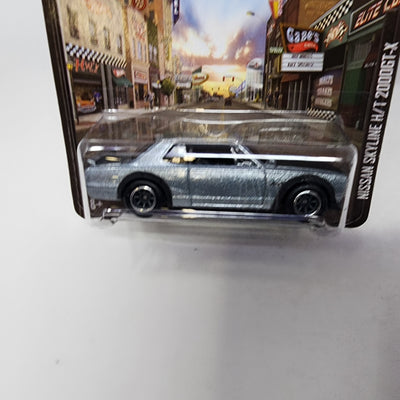 Nissan Skyline H/T 2000GT-X * Silver * Hot Wheels Boulevard
