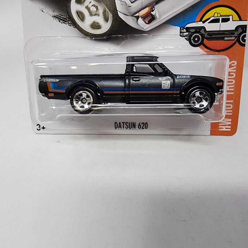 Datsun 620 * Black * Hot Wheels 2017 w/ Factory Holo