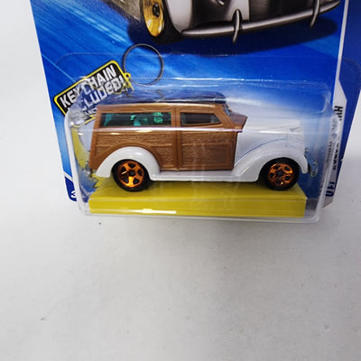 '37 Ford * White * Hot Wheels 2010 Keys To Speed