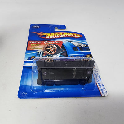 Formul8r #13 * FTE Faster Than Ever * Hot Wheels 2005