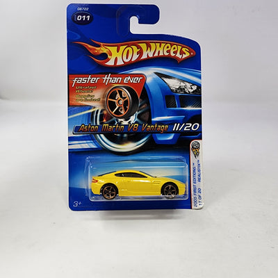 Aston Martin V8 Vantage #11 * Yellow w/ FTE Faster Than Ever * Hot Wheels 2005
