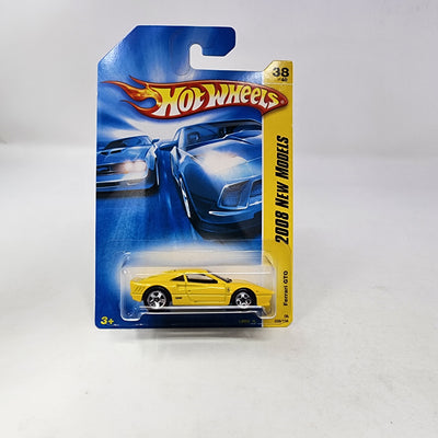 Ferrari GTO #38 * Yellow * Hot Wheels 2008