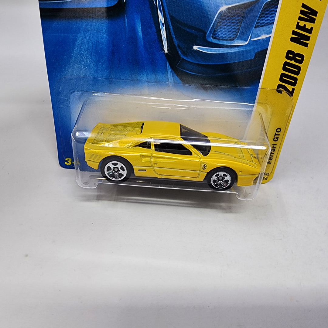 Hot Wheels 2008 New Models　フェラーリGTO Amazon.com: Hot Wheels 2008 038 38 New Models Red Ferrari