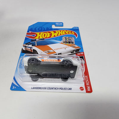 Lamborghini Countach Police Car #247 * Treasure Hunt * Hot Wheels 2021 w/ Factory Holo