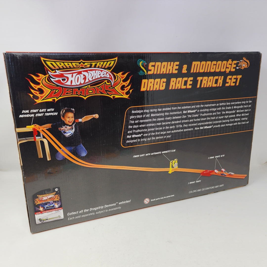 Snake & Mongoose Drag Race Track Set * Hot Wheels Drag Strip