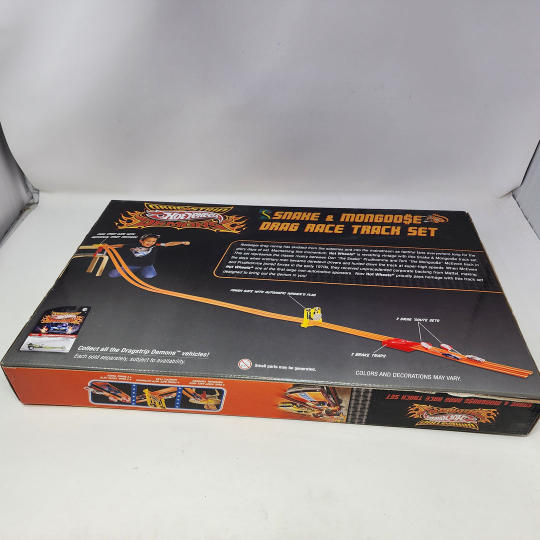 Snake & Mongoose Drag Race Track Set * Hot Wheels Drag Strip