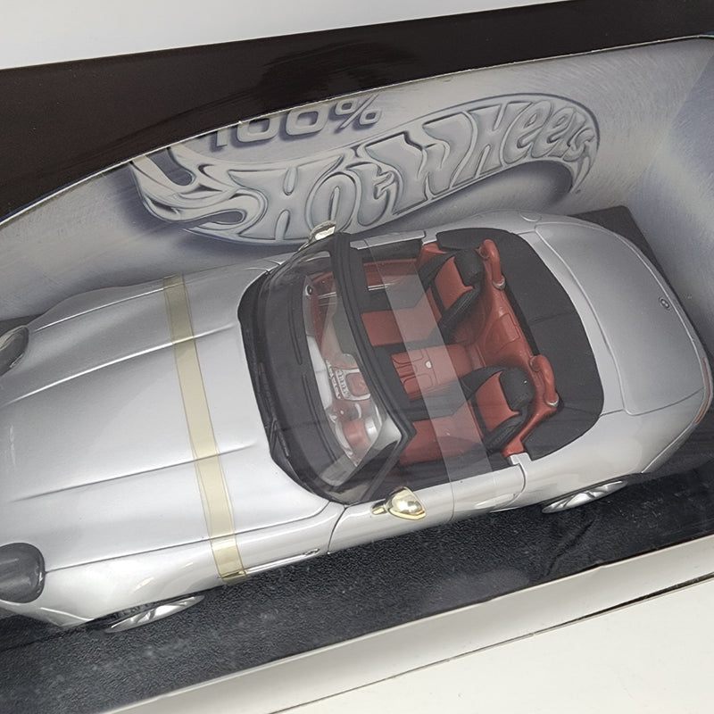 BMW Z8 * 100% Hot Wheels 1/18 Scale