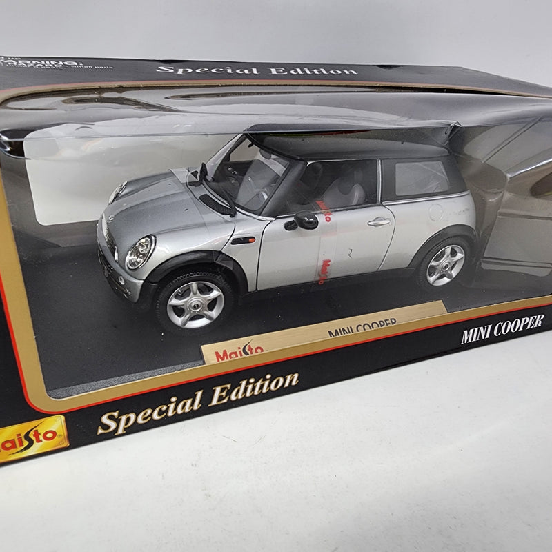 Mini Cooper * Silver * Maisto Special Edition 1/18 Scale