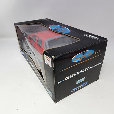 2001 Chevrolet Avalanche * RED * Welly Collectibles 1/18 Scale