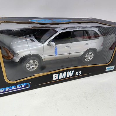 BMW X5 * Silver * Welly Collectibles 1/18 Scale