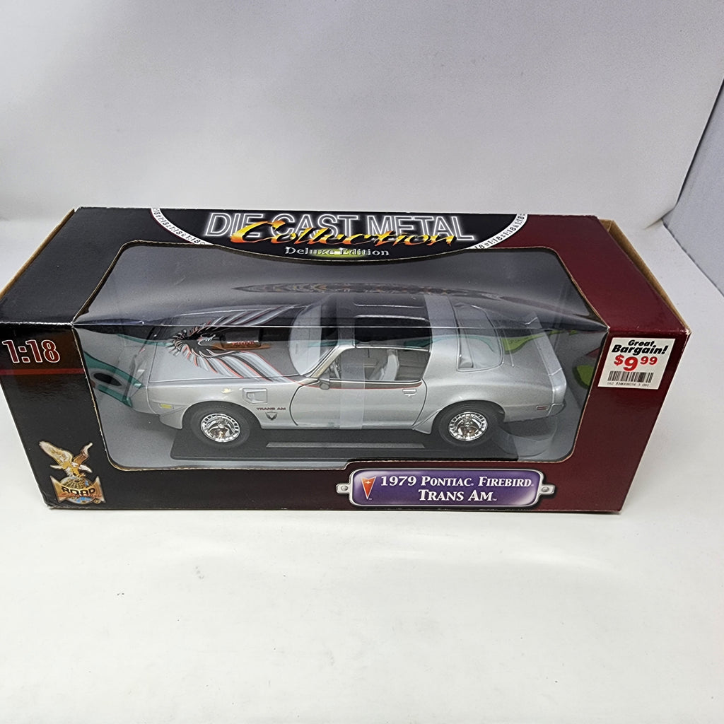 ダイキャストメタル 1979年トランザム 1/18スケールデラックスエディション ダイキャストメタル 1979年トランザム 1/18スケールデラックス