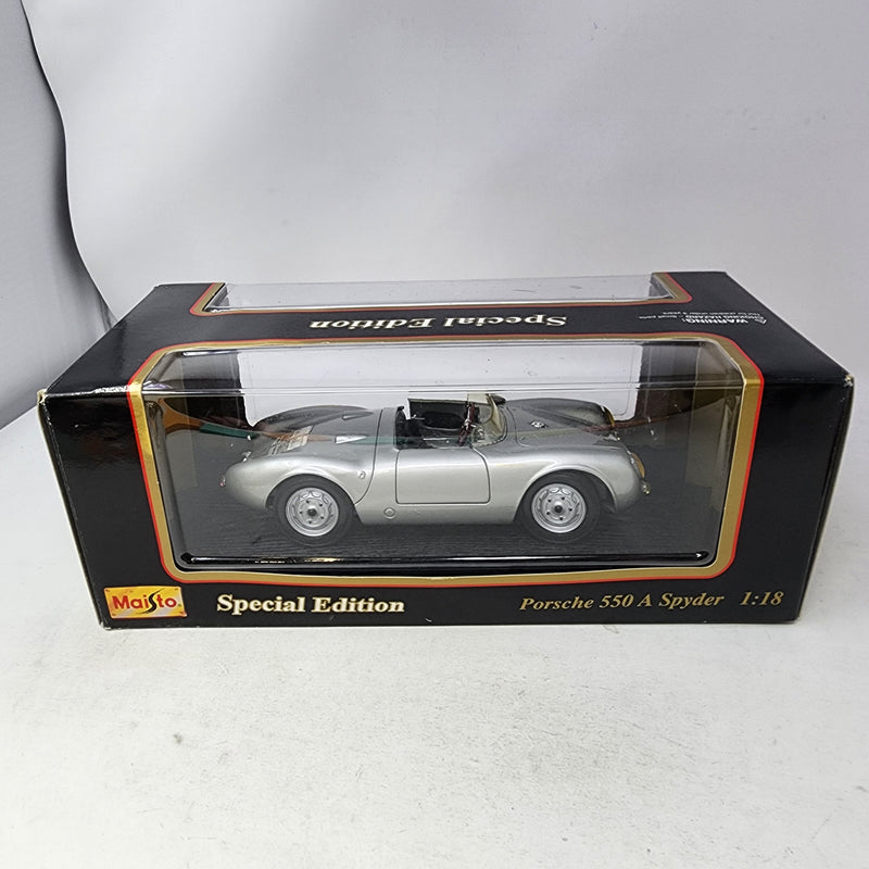 Porsche 550 A Spyder * Maisto Special Edition 1/18 Scale