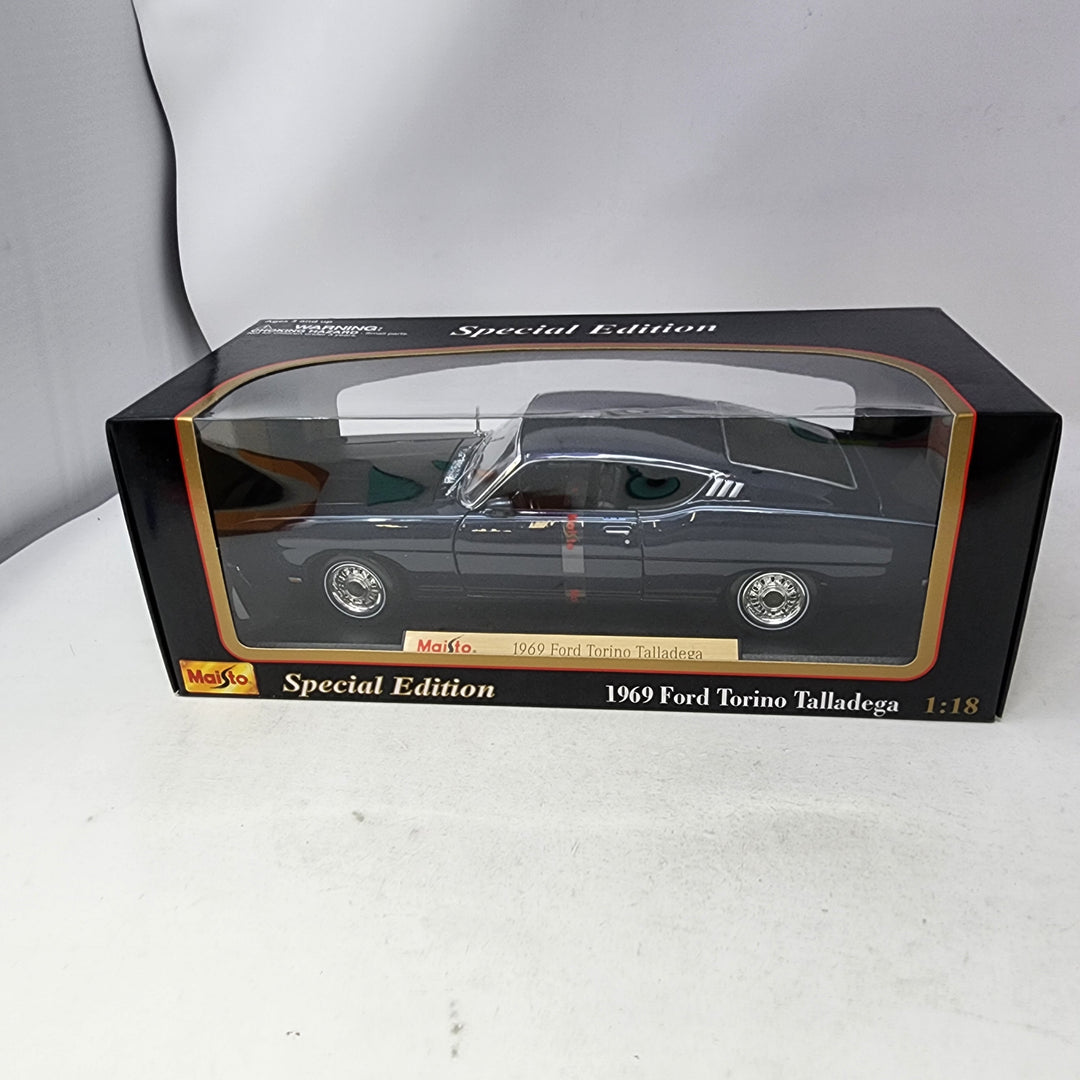 1969 Ford Torino Talladega * Maisto Special Edition 1/18 Scale
