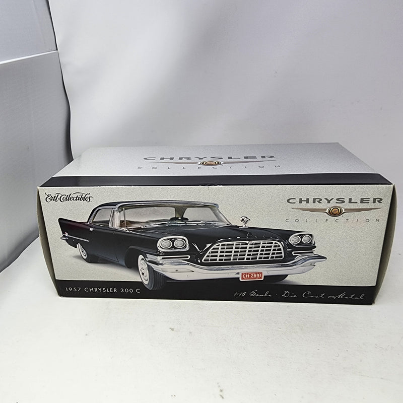 ミニカー ERTL Collectibles 1/18 1957 Chrysler300C 1957 Chrysler 300C, Metallic Green 1:18 Diecast Model Car by