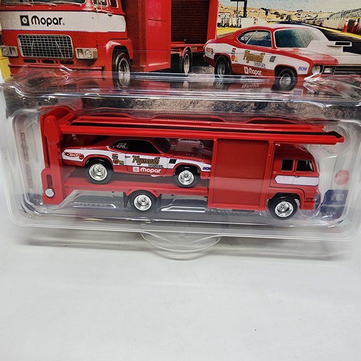73 Plymouth Duster & Second Story Lorry * 2025 Hot Wheels Team