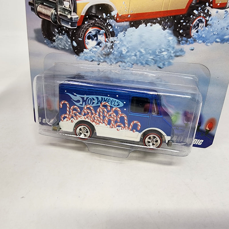 Combat Medic * Blue * Hot Wheels Holiday Rods 2009