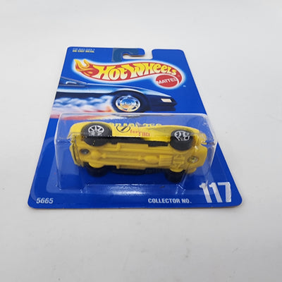 Ferrari 250 #117 * Yellow w/ 7sp Rims * Hot Wheels Blue Card