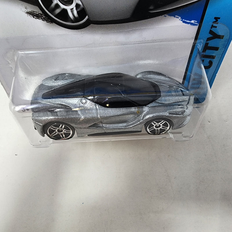 Laferrari 