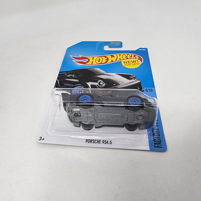 Porsche 934.5 #320 * Black * Hot Wheels 2017