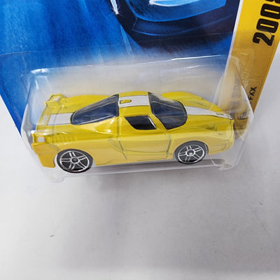 Ferrari FXX #33 * Yelow * Hot Wheels 2008