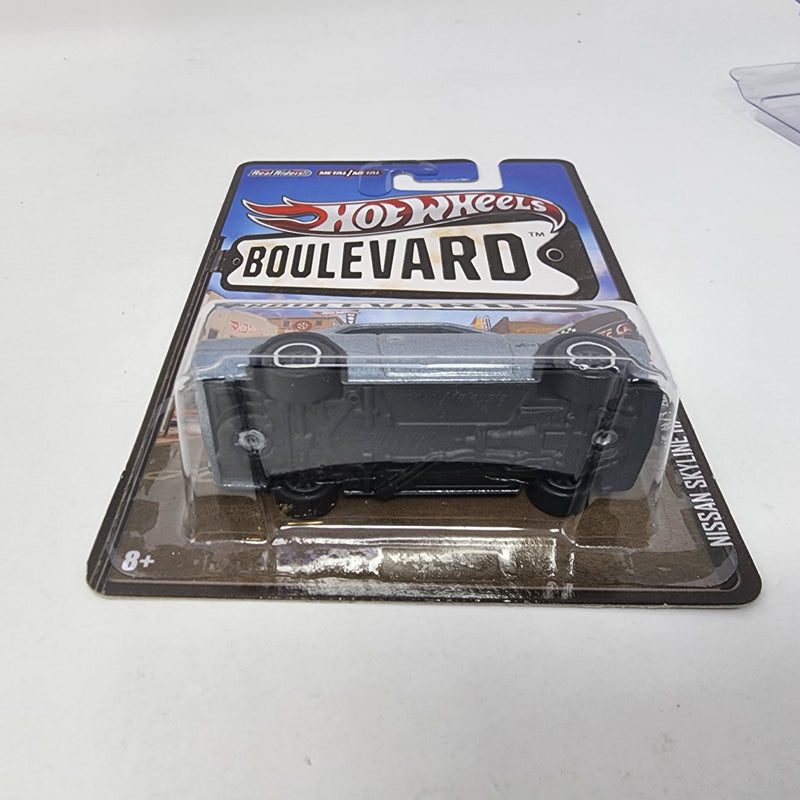 Nissan Skyline H/T 2000GT-X * Silver * Hot Wheels Boulevard